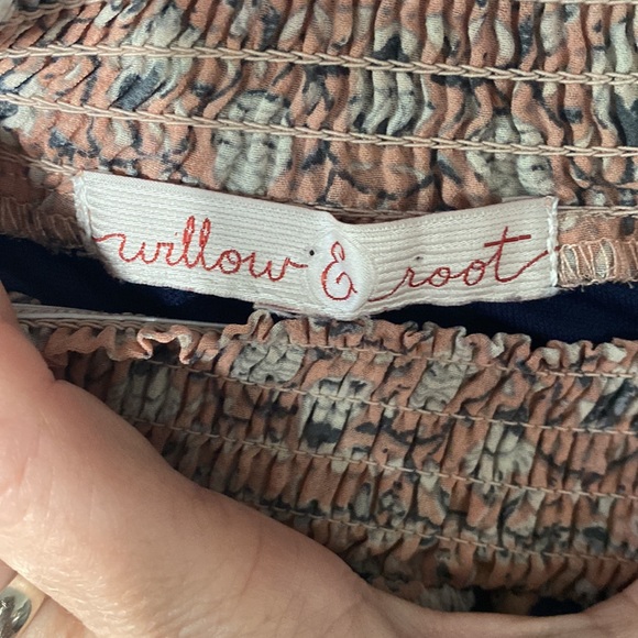 Floral off the shoulder top - Picture 2 of 2